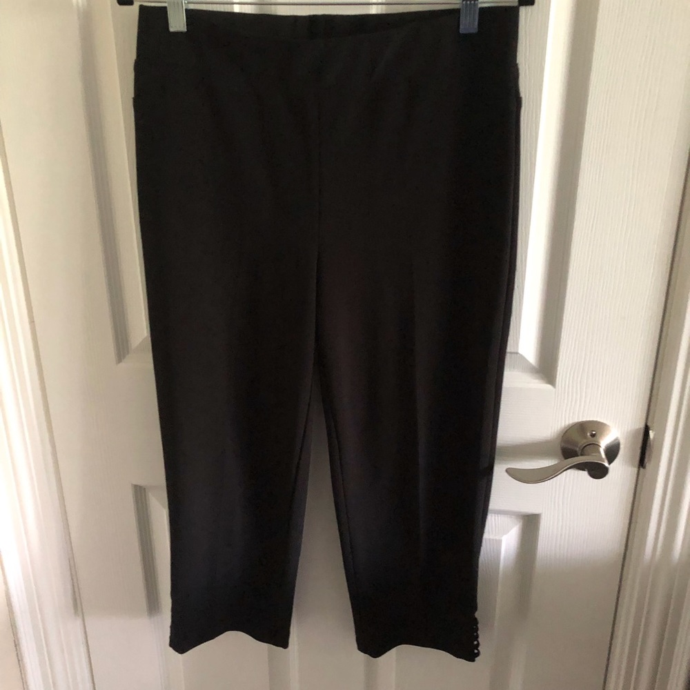 Frank Lyman Black Capri